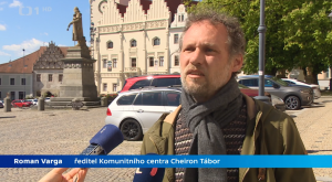 Česká televize (Události v Regionech): Ředitel Cheironu Roman Varga o průzkumu romské komunity v Táboře