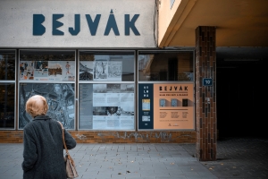 Venkovní galerie na Bejváku a Oprava symbiózy