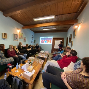 V Cheironu se pravidelně vzděláváme